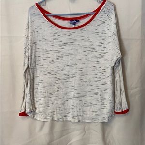 Long sleeve light shirt.